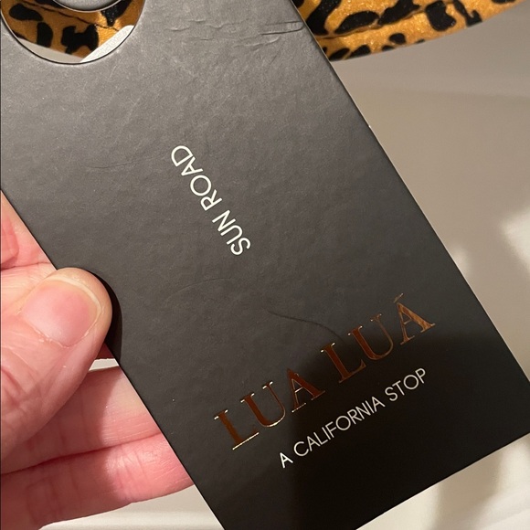 Lua lua Leopard Print Bucket Hat with Ribbon nwt - Picture 3 of 4